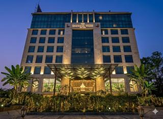 Revking--Hotel Banana Tree & Banquets, Sahibabad 3-star Hotel l Sahibabad, Ghaziabad-Anand Vihar Bus Terminal and Vaishali Metro Station - 2