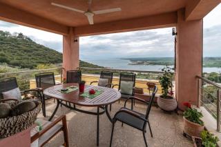 Villa Neraida - Panoramic Lake View - 9