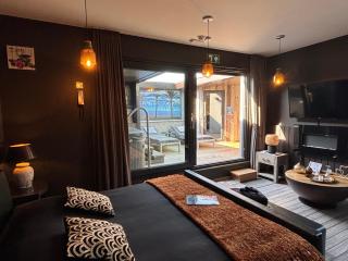 Escape to Unwind - 9
