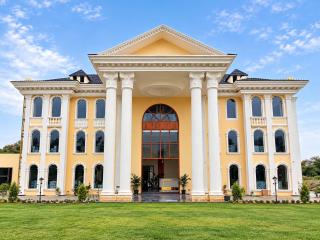Shree Maa Vaishno Hotel and Resort - 0
