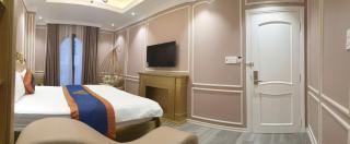 Royal Hotel - 4