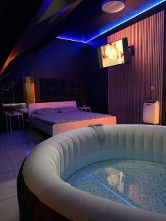 La suite 7 Sauna et jacuzi - 9