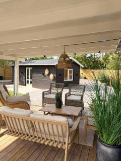 Nordic-style summer house near forest and beach - 0
