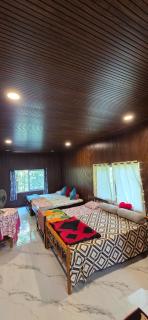 Pearl Farmstay - 9