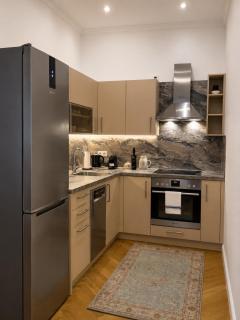 Elegant Vienna Apartment near Prater & City Center - 1