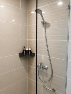 Uptown Parksuites Cozy 1BR - 6