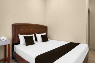 Hotel O near Universitas Sumatera Utara formerly Golden Cempaka Guest House - 8
