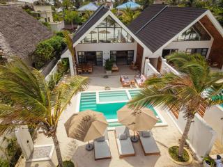 Solymar Villa 3 - 7