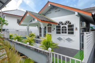 Karon Beach Holiday Home 1 - 8