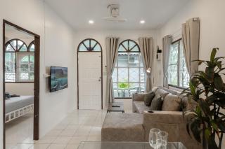 Karon Beach Holiday Home 1 - 5