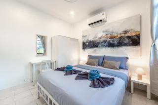 Karon Beach Holiday Home 1 - 2