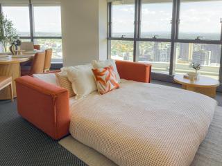 Ryeva Stays with free Parking, Pool, Sauna, Gym & River Views - Brisbane - 3