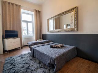 Apartment for 4 near Augarten, Donaukanal & U4 & U2 Metro - 3
