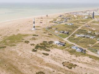 Dungeness Eco Beach House and Sea Views - 1