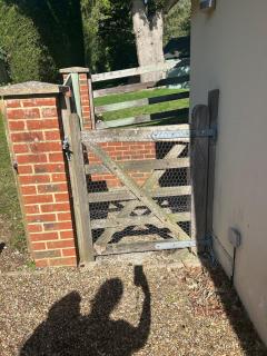 Pretty, spacious and quiet one bedroom garden flat - 3
