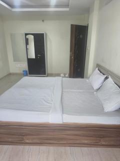 Hotel Paradise - 2