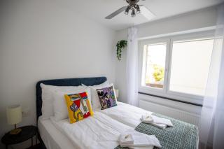 Urban Smart Living near Basel SBB & City Center - Special PRIMERO PICASSO 11 Apartment, up to 4 guests - 5