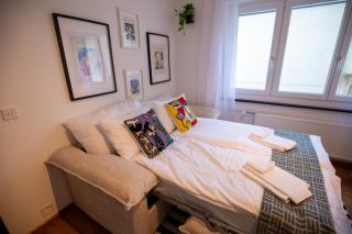 Urban Smart Living near Basel SBB & City Center - Special PRIMERO PICASSO 11 Apartment, up to 4 guests - 6