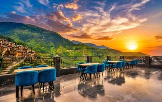 LA Riqueza Koala Inn Mcleod Ganj # Close to Mall Road # Newly Built # Mountain View Rooms with Balcony #Big Parking # Lift - 9