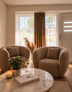 Lux Line Apartment - 1