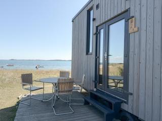 Tiny Seaside Beachfront - Skarrev - 0