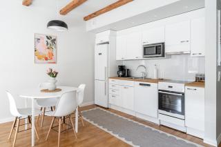 Central Square Studio with Free Parking - 9