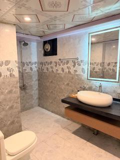 Luxury Calm Apartment in F10 - 5