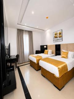 Golden Bella Hotel & Suites - 8