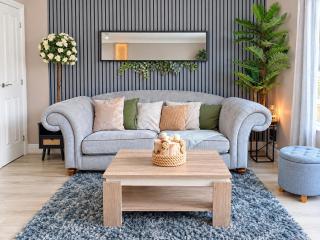 Stylish 3BR Home Parking Garden Doncaster - 6