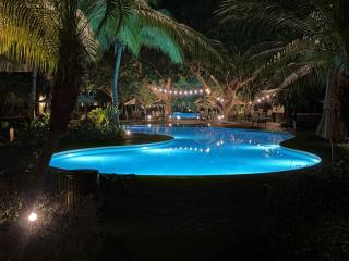 Ground Floor 2BR with walk-out pool access - 0