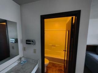 Jim Butler Suites - 4