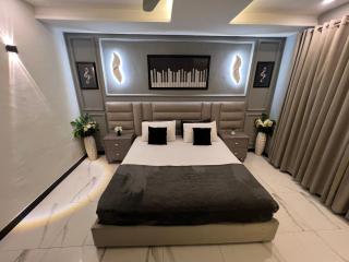 Refined Luxury 1BHK Suite Stylish and Serene - 8