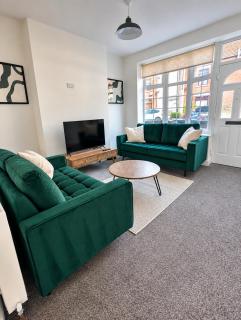Comfortable 3 Bedroom Property in a Great Location - 9