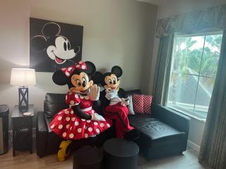 Disney 1stfloorEpicFree ShuttleParkingNo Fees - 4