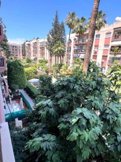 Hawaii Suntan 3 Bedroom Seaside Apartment - 5
