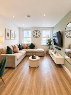 Spacious Apartment in Central St Helier - 0