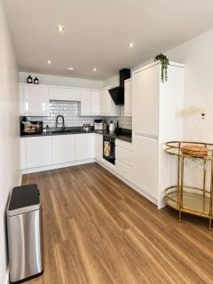 Spacious Apartment in Central St Helier - 8
