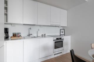 "Station" - Modern 1BR with Sauna next to Railway Station - 8