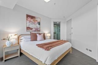 Brisbane City Luxe Free Parking Pool & Gym - 1