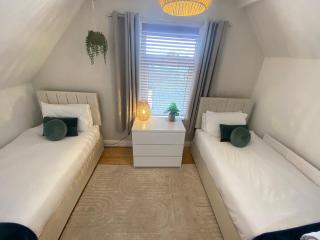 3 bed flat Cardiff Central Location - 2