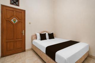 OYO 95178 Azifa Guest House - 5