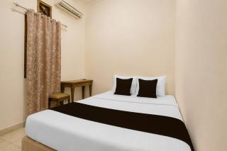 OYO 95178 Azifa Guest House - 3