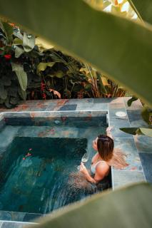 Namaitamí Casa Hermosa con AC y piscina a Solo 650 Metros del Parque Nacional Cahuita - 9