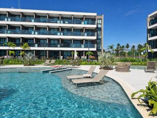 Piscinas, jacuzzi e localização próxima à praia - 8