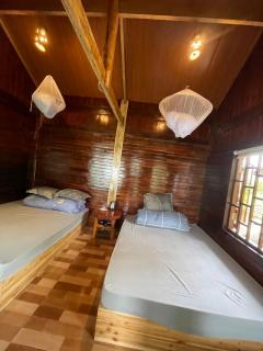 your single-story wooden house - 7
