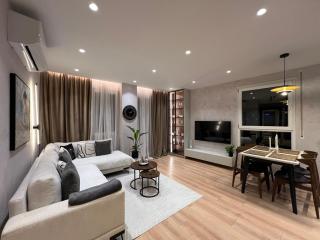 New Chic Apartment, Central - 0