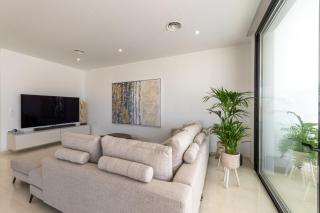 Luxury Villa Andrea - Seaviews - Panoramic Seaviews - Heated Private Pool - 1