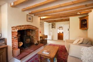 Honey Barrel Cottage - 7