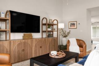 Walk to ND Luxury 2BR2BA Condo Balcony Parking - 4