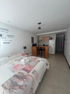 Monoambiente luminoso con patio privado - Excelente ubicacion - 7